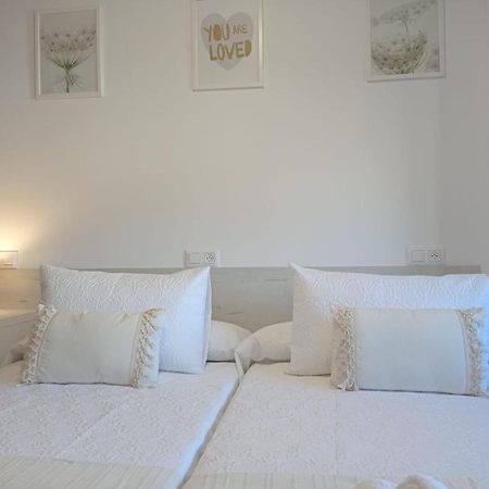 Martínez Rooms Pilgrims Caldas De Reis Exterior foto